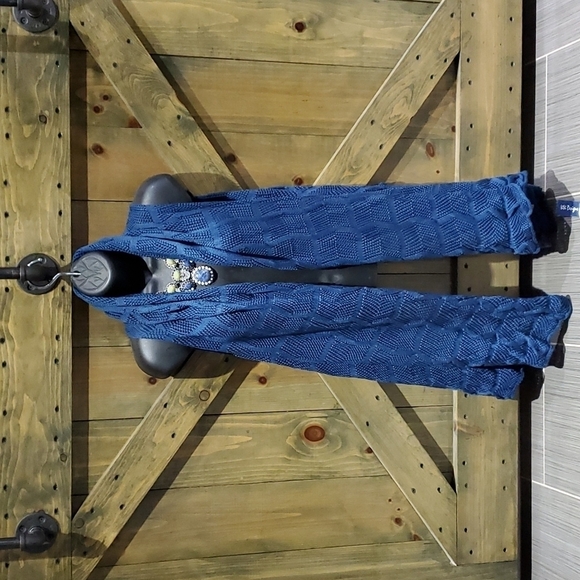 NEW CARDIGAN BLUE KNIT HIGH LOW VEST - Picture 1 of 7